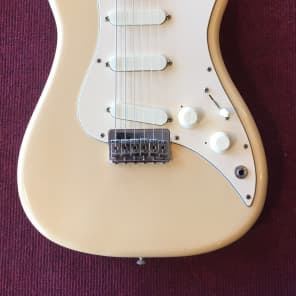 Fender Bullet 1980's White image 2