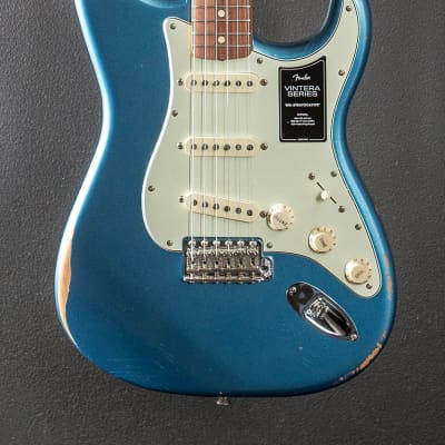 Fender Vintera Road Worn 60’s Stratocaster – Lake Placid Blue image 2
