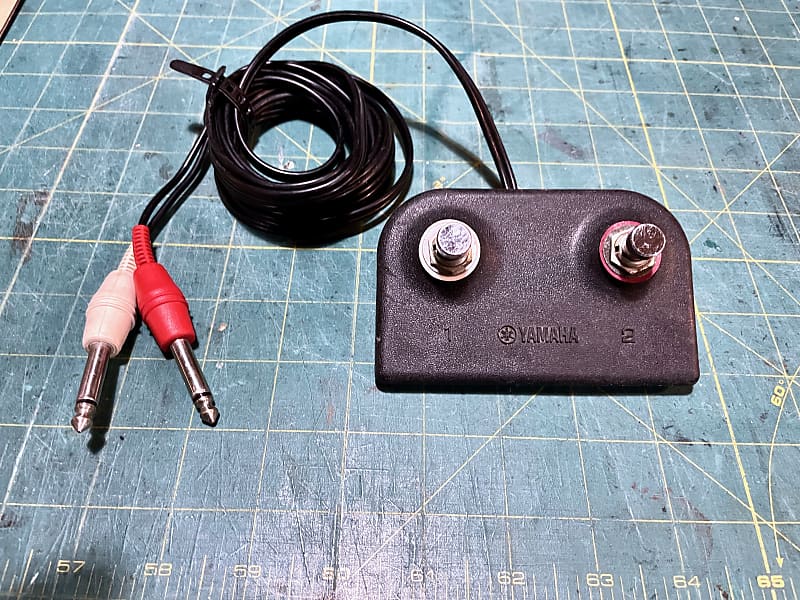 Yamaha G100212 ii Footswitch G50112 G100112 G50210 Reverb