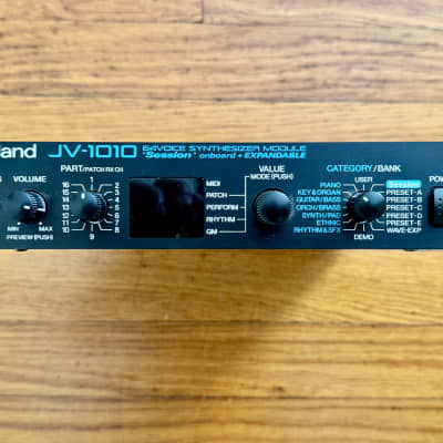 Roland JV-1010 64-Voice Synthesizer Module 1999 - 2003 - Black