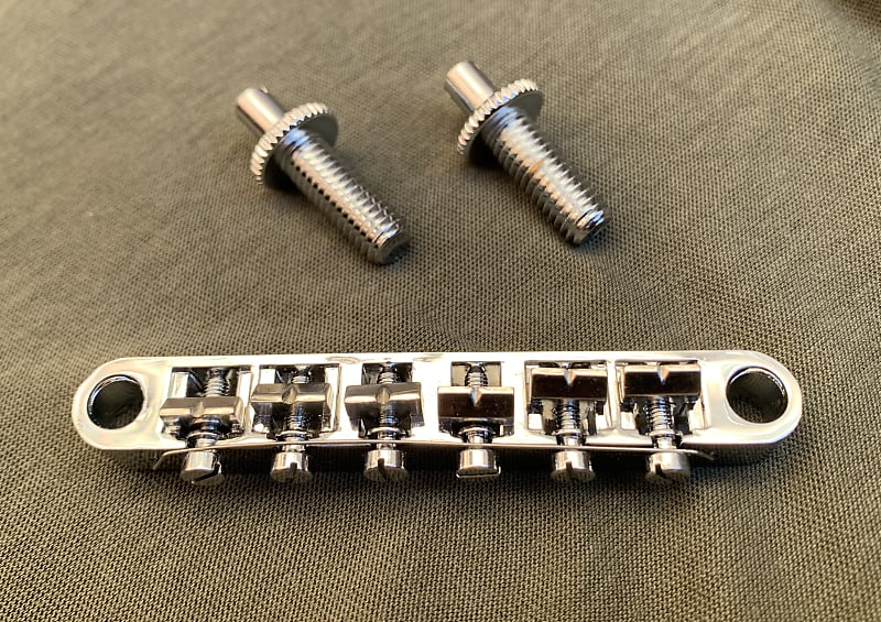 Squier J Mascis Jazzmaster bridge adjustomatic tuneomatic