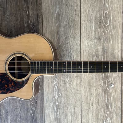 Larrivee | Reverb Canada