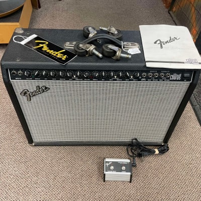 Fender Ultimate Chorus Type PR 204 1990-2000 Black | Reverb