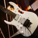 Ibanez JEMJRL-WH Steve Vai Signature E-Guitar 6 String Lefty - White