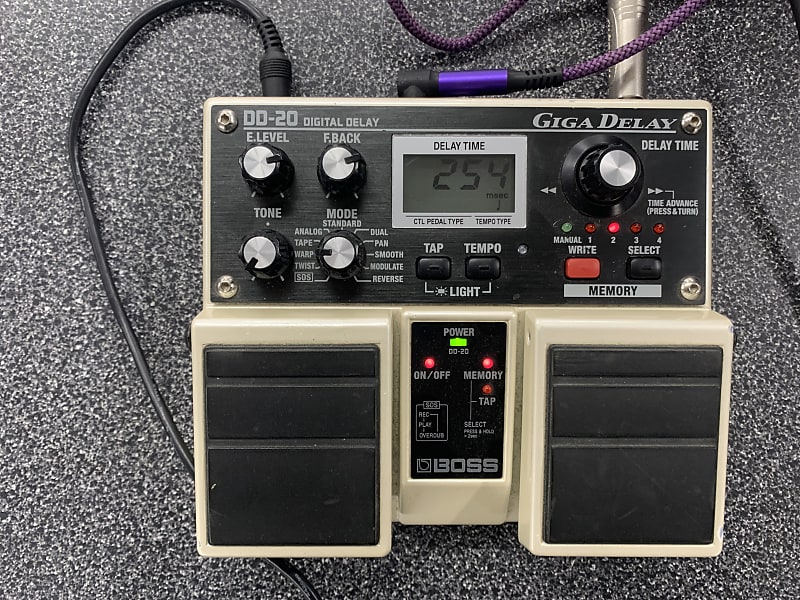 Boss DD-20 Giga Delay