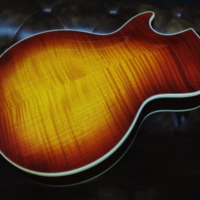 Gibson Les Paul Supreme image 2