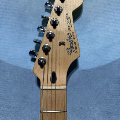 Fender Standard Stratocaster MIM 2007 - Electron Blue image 9
