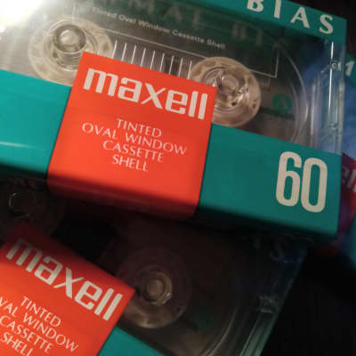 Maxell UR 60 minute Cassettes (3) New! Sealed! 1990s - Green image 3