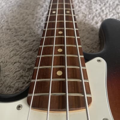 Fender Standard Jazz Bass 2017 MIM Sunburst Lefty Left-Handed 4-String Guitar image 7
