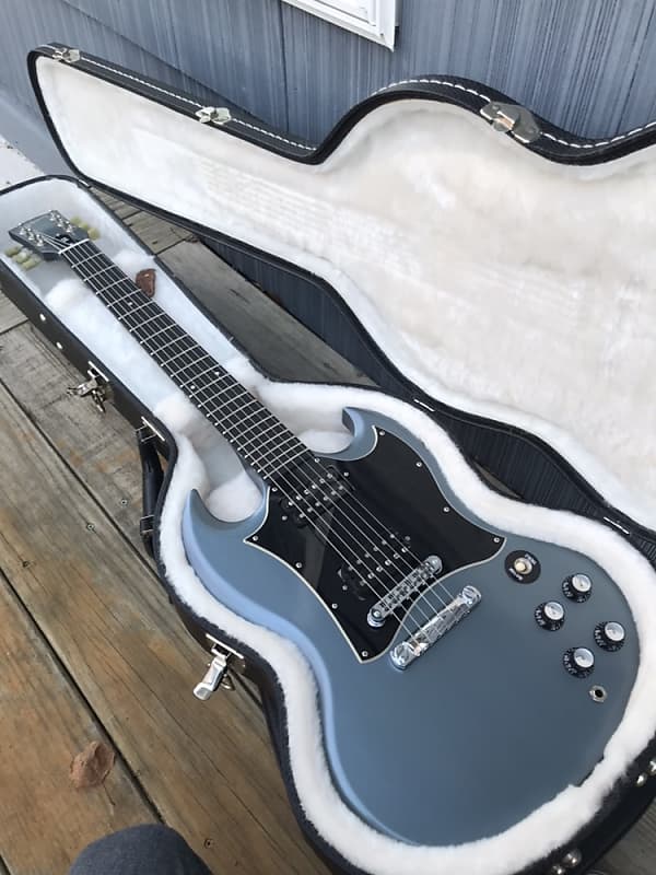 Gibson sg 2024 blue mist