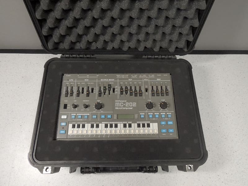 Roland mc-202 Micro computer美品 Roland MC-202 MicroComposer - What To Know & Where To Buy