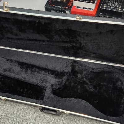 Fender Bullet bass case image 5