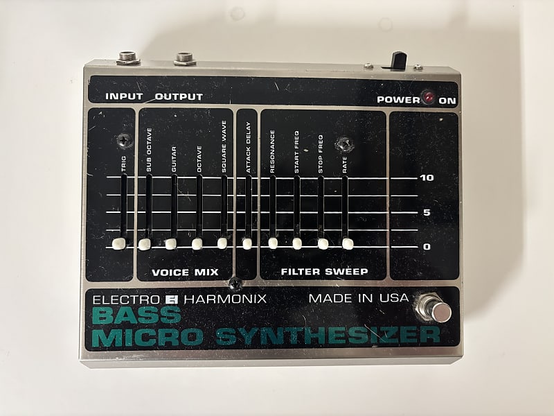 Electro-Harmonix Bass Micro Synthesizer