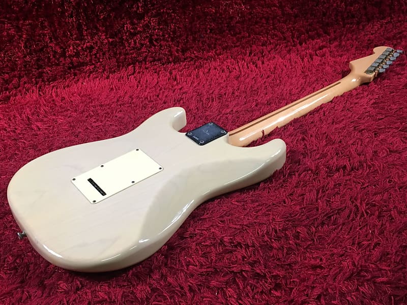 Moon Custom Guitars Stratocaster PGM Electric Guitar Cream Soft Case