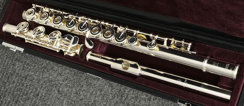 Yamaha YFL-382 Silver Head Open Hole Low B Flute...Mint | Reverb