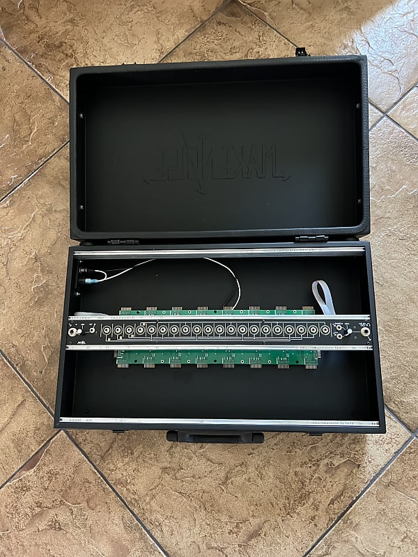 Make Noise CV Bus Case