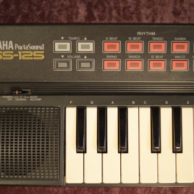 Yamaha PSS-125 PortaSound  / 1980's Keyboard Synth image 2