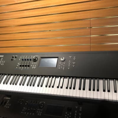 Yamaha MODX8+ Workstation Keyboard (Cherry Hill, NJ)