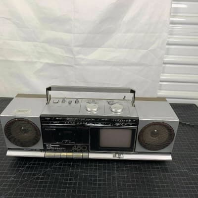Emerson XLC450A 4.5 B&W Portable Tv Stereo fm-am Radio Stereo Cassette Recorder image 12