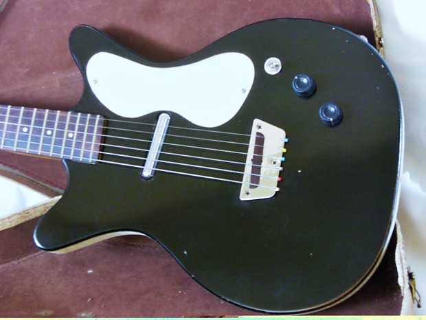 Danelectro 3011 top
