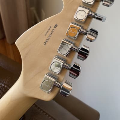 Fender American Special Stratocaster HSS with Rosewood Fretboard 2010 - 2018 - 3-Color Sunburst image 7