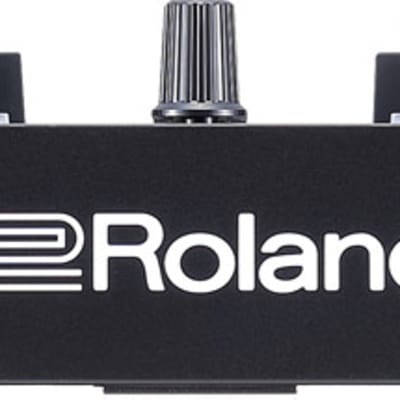 Roland DJ-202 DJ Controller image 3