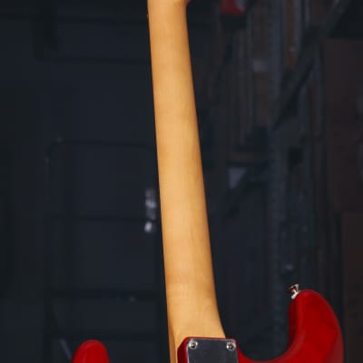 Fender Noventa Stratocaster, Pau Ferro Fingerboard, Crimson Red Transparent image 10