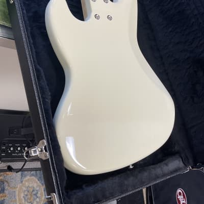 G&L JB USA 4 String Bass Build To Order 2022 - Vintage White Fretless Ebony Ghost Striped Fretboard & Hard Case image 11