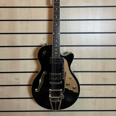 Duesenberg Starplayer TV Diamond Deluxe Tremola Black Electric Guitar Case for sale
