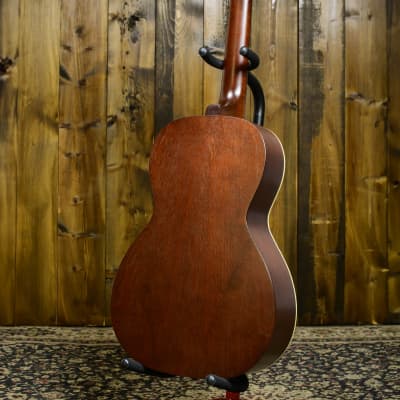 Art & Lutherie Roadhouse A/E - Bourbon Burst image 3