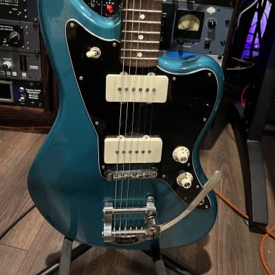 Fender Limited Edition American Special Jazzmaster with Bigsby Vibrato 2016 - Ocean Turquoise image 10