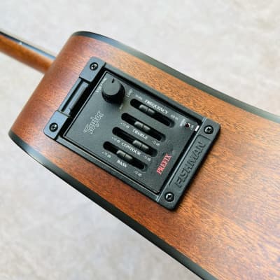 Taylor 310ce with Fishman Electronics 2000 - Natural image 22