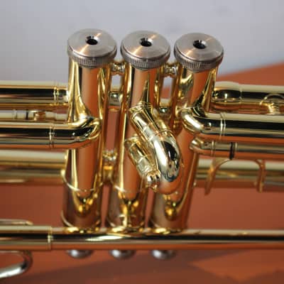 Bach TR300H2 Student Model Bb Trumpet 2000s - Clear-Lacquered Brass image 7