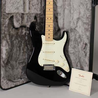 Fender AmericanProfessionalStratocaster® jkisfdbueh4kyrzgm5aw.jpg