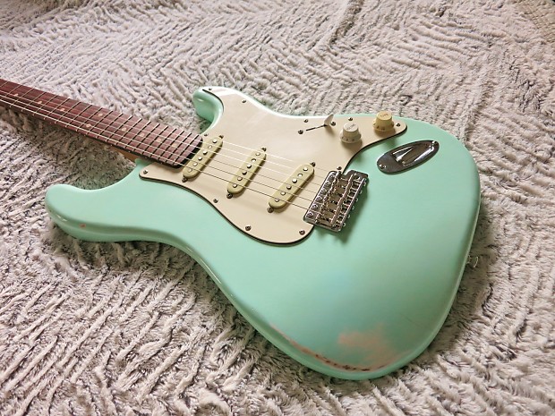 MJT Custom Stratocaster Surf Green