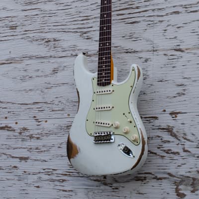 Fender Custom Shop 1963 Stratocaster  2022 Aged Olympic White - Heavy Relic image 2