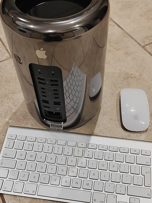 Mac Pro(Late 2013) 3.7GHz・32GB・500MB 春夏新作 - Macデスクトップ