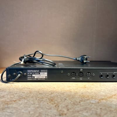 Roland U-110 PCM Sound Module 1988 - 1990 - Black image 11
