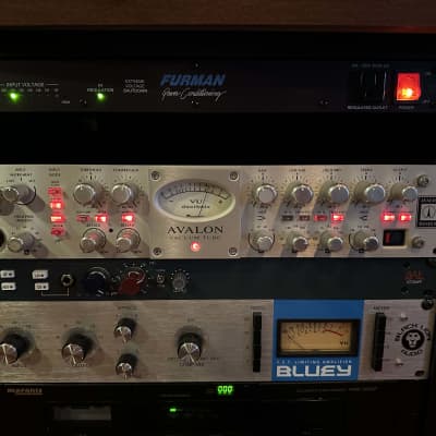 Avalon 737 VT-737sp Microphone Vocal Preamp Black Front 10th Avalon 737 VT-737sp Microphone Vocal Preamp Black Front 10th
