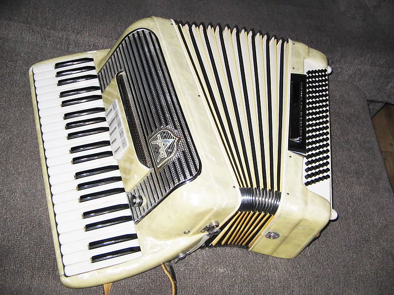 Silvertone Scandalli 3/5 Reed Accordion, Italy Reverb