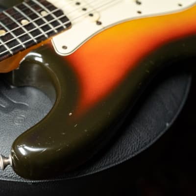 1965 Fender Stratocaster Sunburst Finish w/OHSC image 16