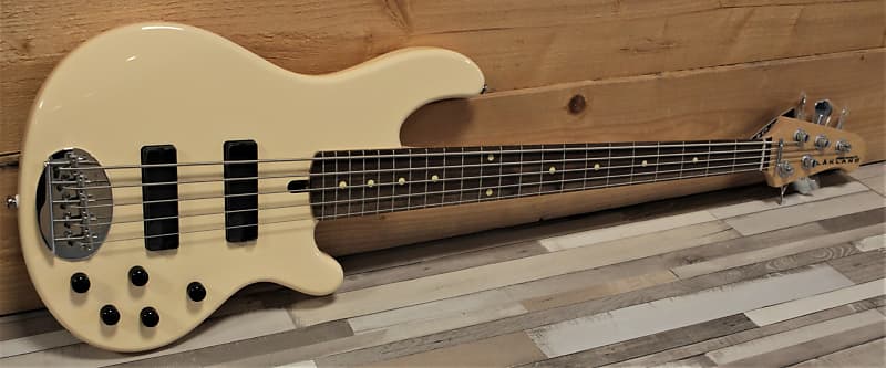 中古・美品 Lakland Skyline 55-01 (USA仕様)（Used Lakland