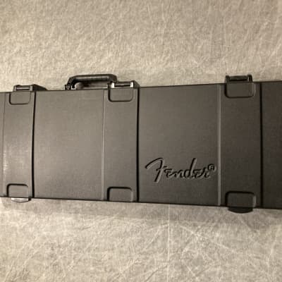 Fender TSA 002 Super heavy duty ABS Hard Shell Case - Black image 9