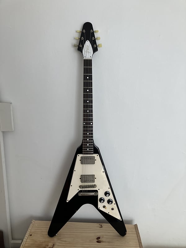 Greco FV-600 - flying v Black