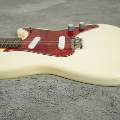 1963 Fender  Duo Sonic - Olympic White + OHSC image 5