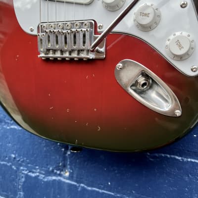 Fender Stratocaster - Medium Scale - STM-60R - "E Series" - MIJ - 1984 - 2 Tone Burst image 5