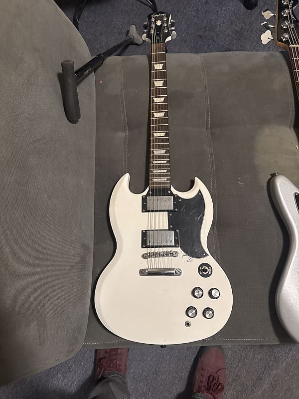 ギター Epiphone / G-400 Custom llic Epiphone G-400 Les Paul (SG) Custom | Reverb