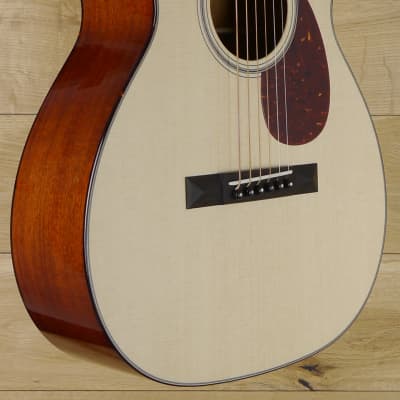 Collings 01 - 12 Fret image 3