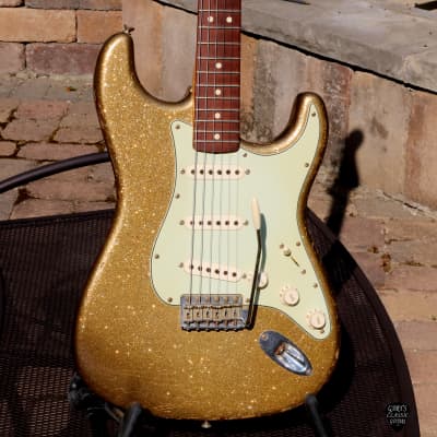 2006 Fender Custom shop 1964 Stratocaster Relic  Rare Gold Sparkle image 1