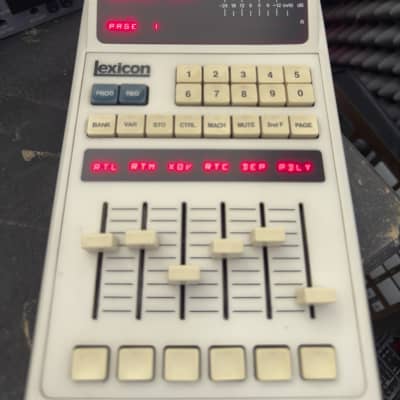 Lexicon 480L Digital Effects System with LARC Remote 1980s - Black / White Remote image 5